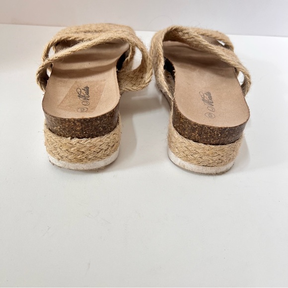 Hata Women’s Priscilla 3 Slip On Beige Sandals 6 - Picture 2 of 7